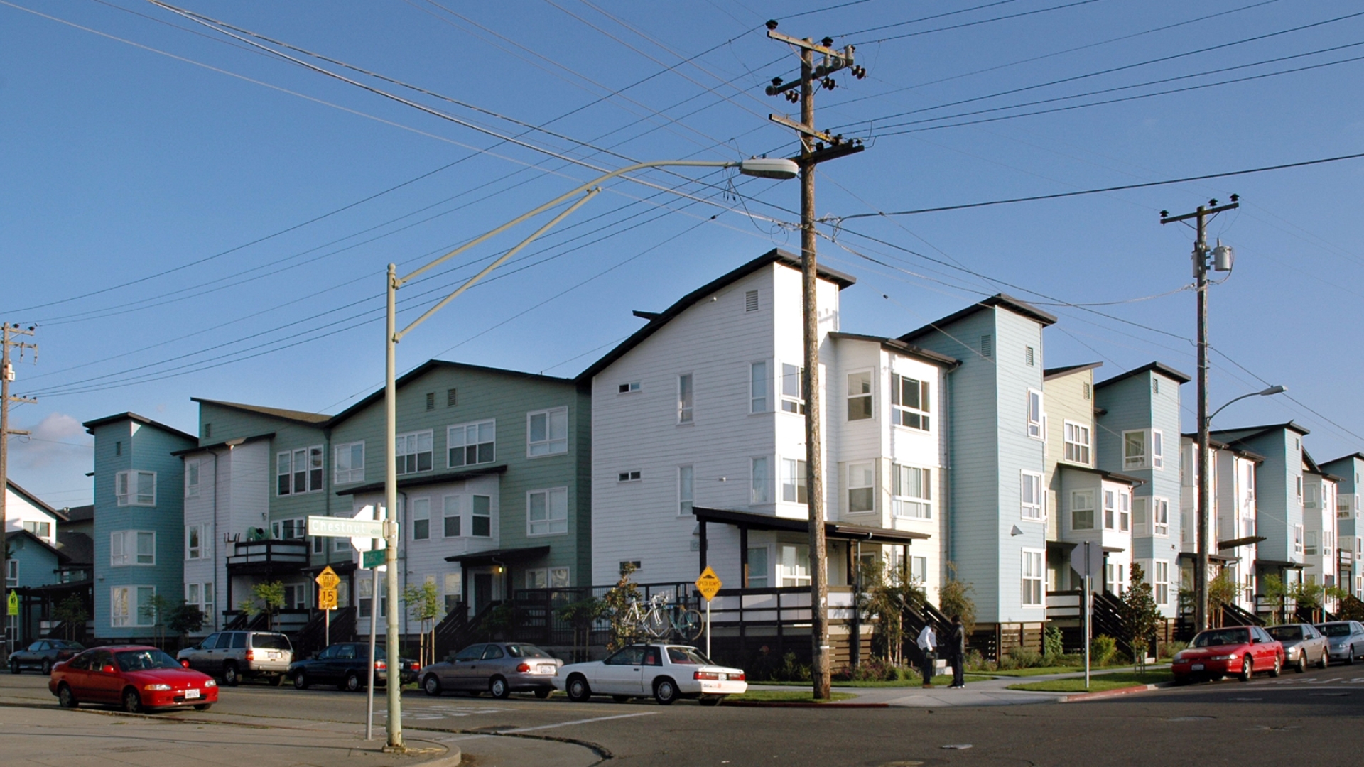 Exterior street view of the corner of Linden Court in Oakland, California.