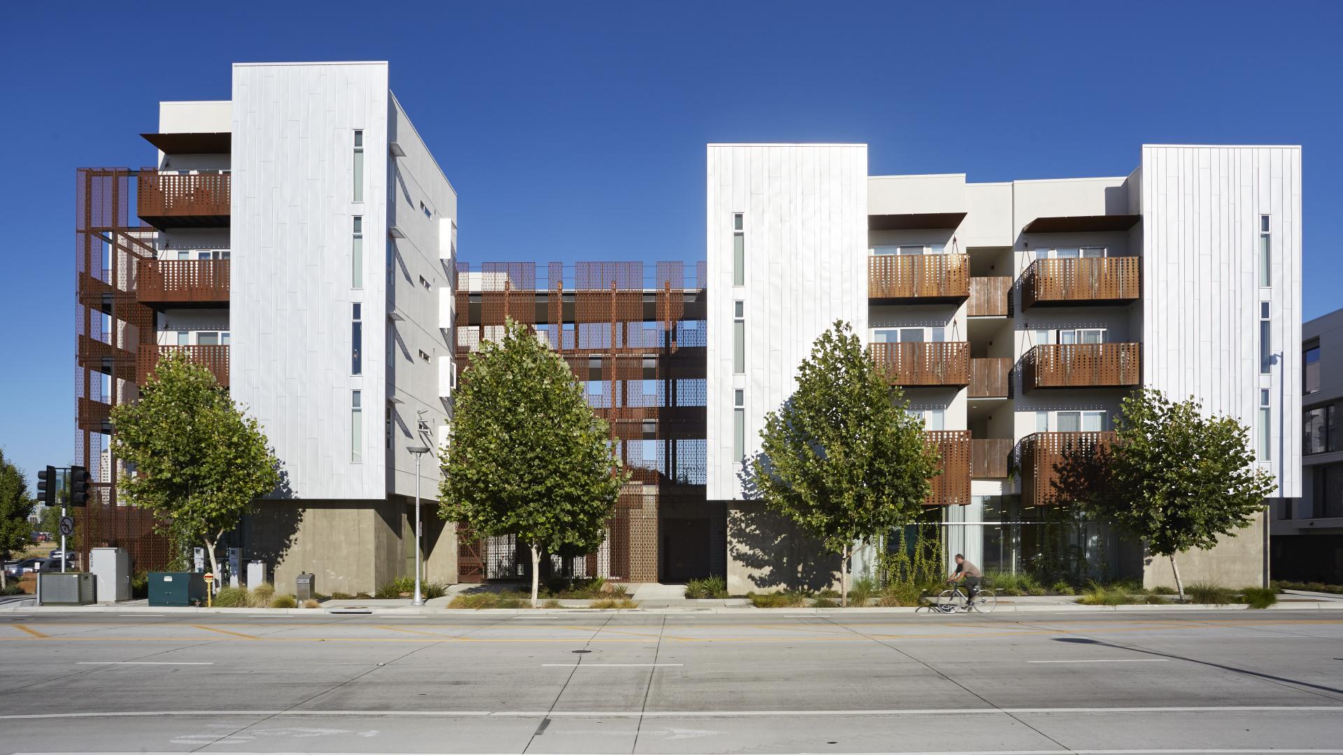 Street view of Rivermark in Sacramento, Ca.