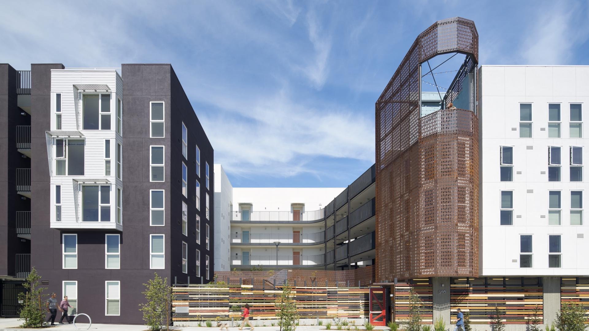 View of central courtyard at Pacific Pointe Apartments in San Francisco, CA.