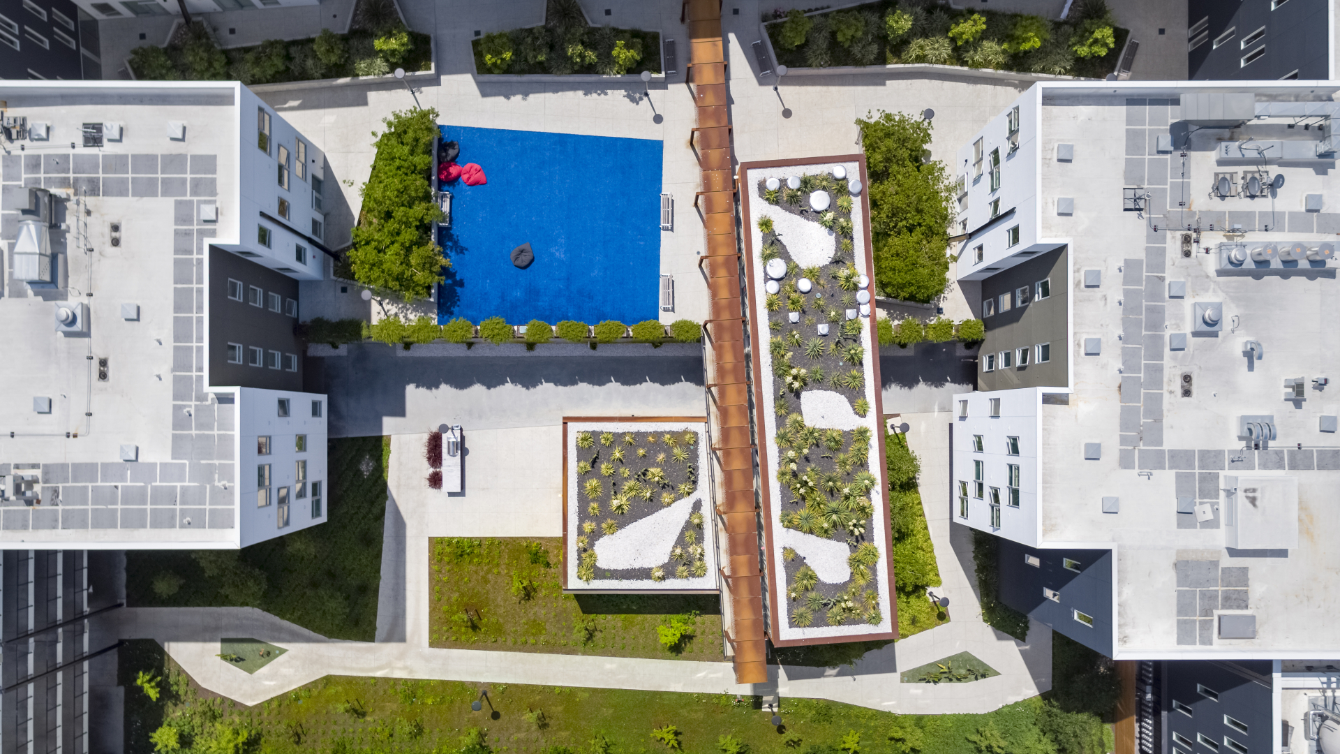 Aerial view of the courtyard at Five88 in San Francisco.