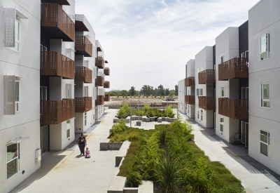 Courtyard inside Rivermark in Sacramento, Ca.