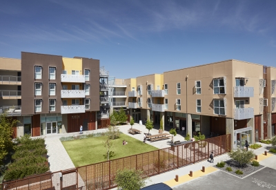 Courtyard in Mayfield Place in Palo Alto, Ca.