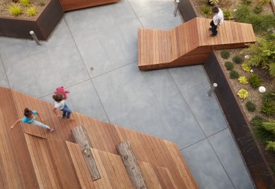 Courtyard at Pacific Pointe Apartments in San Francisco, CA.