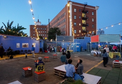 Pallet seating and garden beds at SPARC-It-Place in Oakland, Ca.