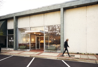 Exterior of Golden Age Wine in Mountain Brook, AL.