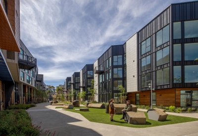 Pedestrian greenway at Mason on Mariposa in San Francisco.