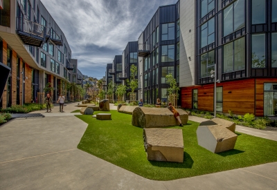 Pedestrian greenway at Mason on Mariposa in San Francisco.