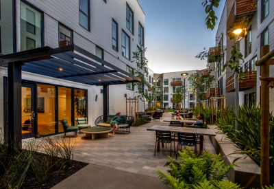 Residential patio and seating area dusk at Mason on Mariposa in San Francisco.