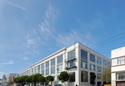 Exterior corner view of601 Fourth Street Lofts in San Francisco from fourth street.