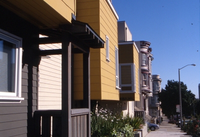 Sidewalk view along Bell Mews in San Francisco. 