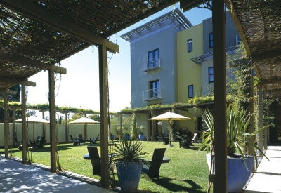 Courtyard at Hotel Healdsburg in Healdsburg, Ca.