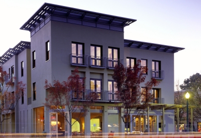 Hotel Healdsburg in Healdsburg, Ca at dusk.