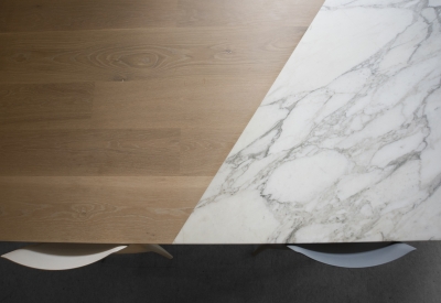 Detail of the Annex Table's transition from wood to marble.