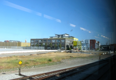 Exterior view of Blue Star Corner and 1500 Park Avenue Lofts in Emeryville, Ca.