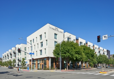 Exterior street view of Union Flats in Union City, Ca.