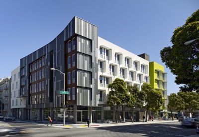 Richardson Apartments at corner of Fulton and Gough streets in San Francisco.