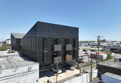 Exterior view of the courtyard at 2323 2nd Avenue South in Birmingham, Alabama.