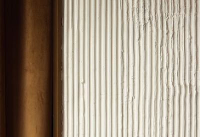 Detail of the hand-combed plaster walls.