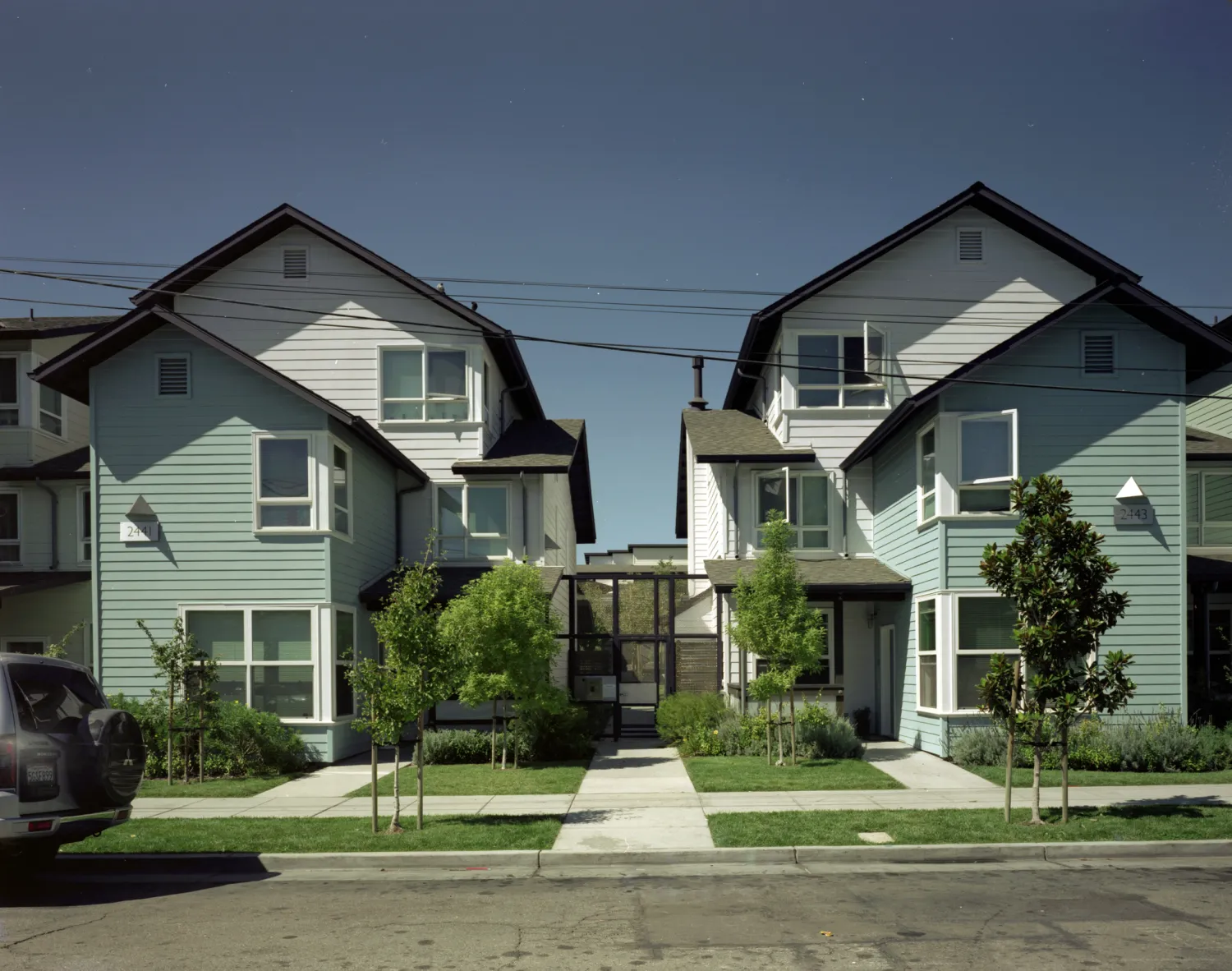 Exterior view of the townhouses at Linden Court in Oakland, California.