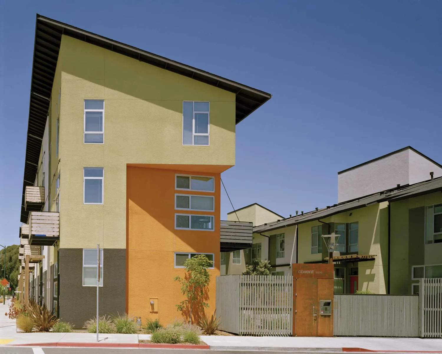 Exterior view of West End Commons in Oakland, Ca.