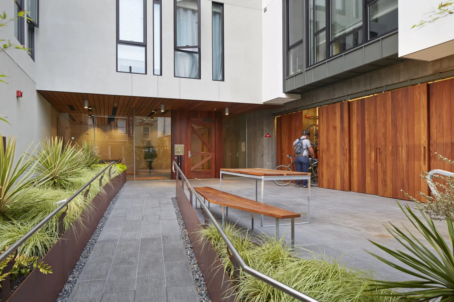 Exterior view of 300 Ivy in San Francisco, CA.