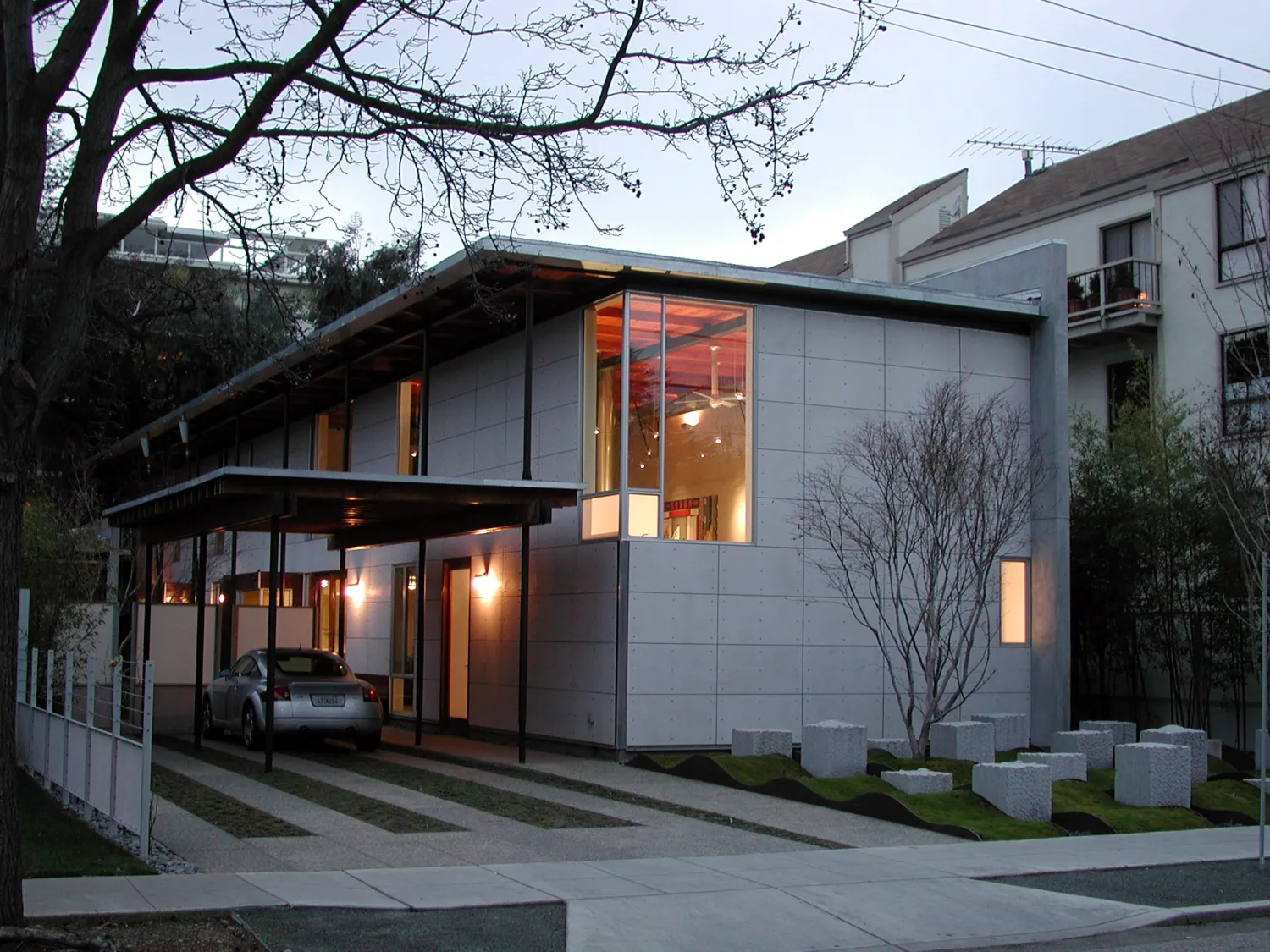 Exterior street view of 310 Waverly Residence in Palo Alto, California.