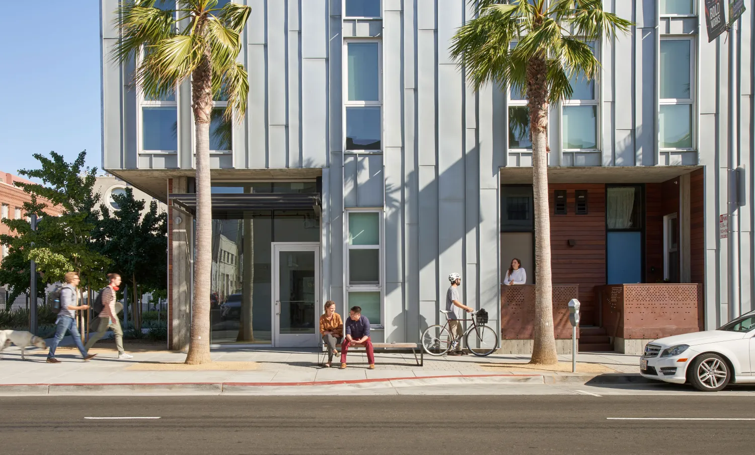 Exterior view of the elevation and ground level units at 855 Brannan in San Francisco.