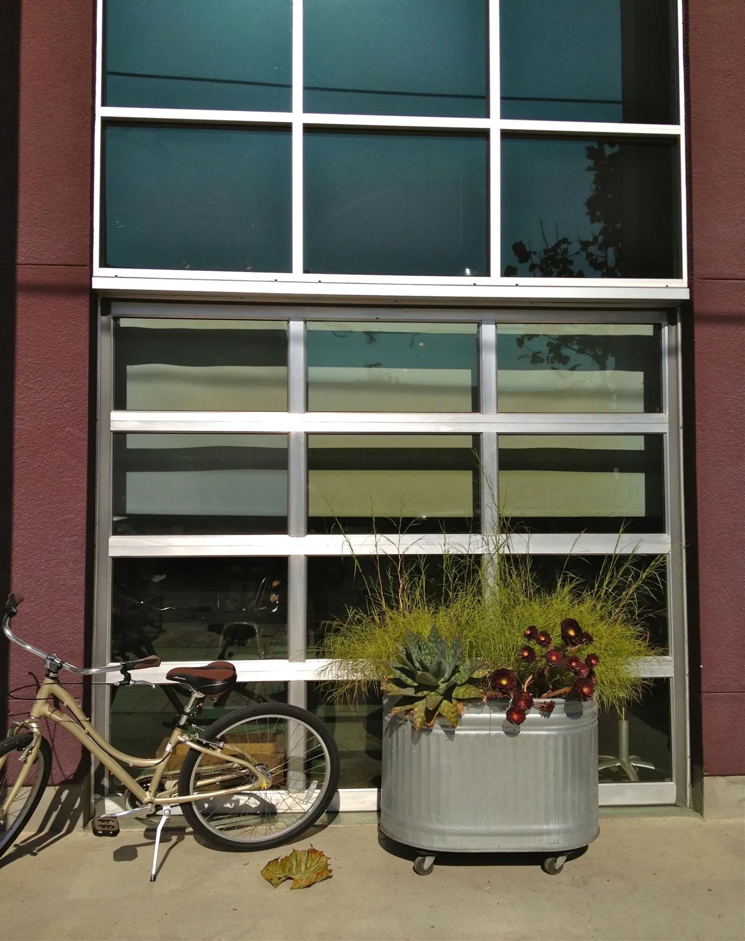 Exterior view of a flex loft at 1500 Park Avenue Lofts in Emeryville, California.