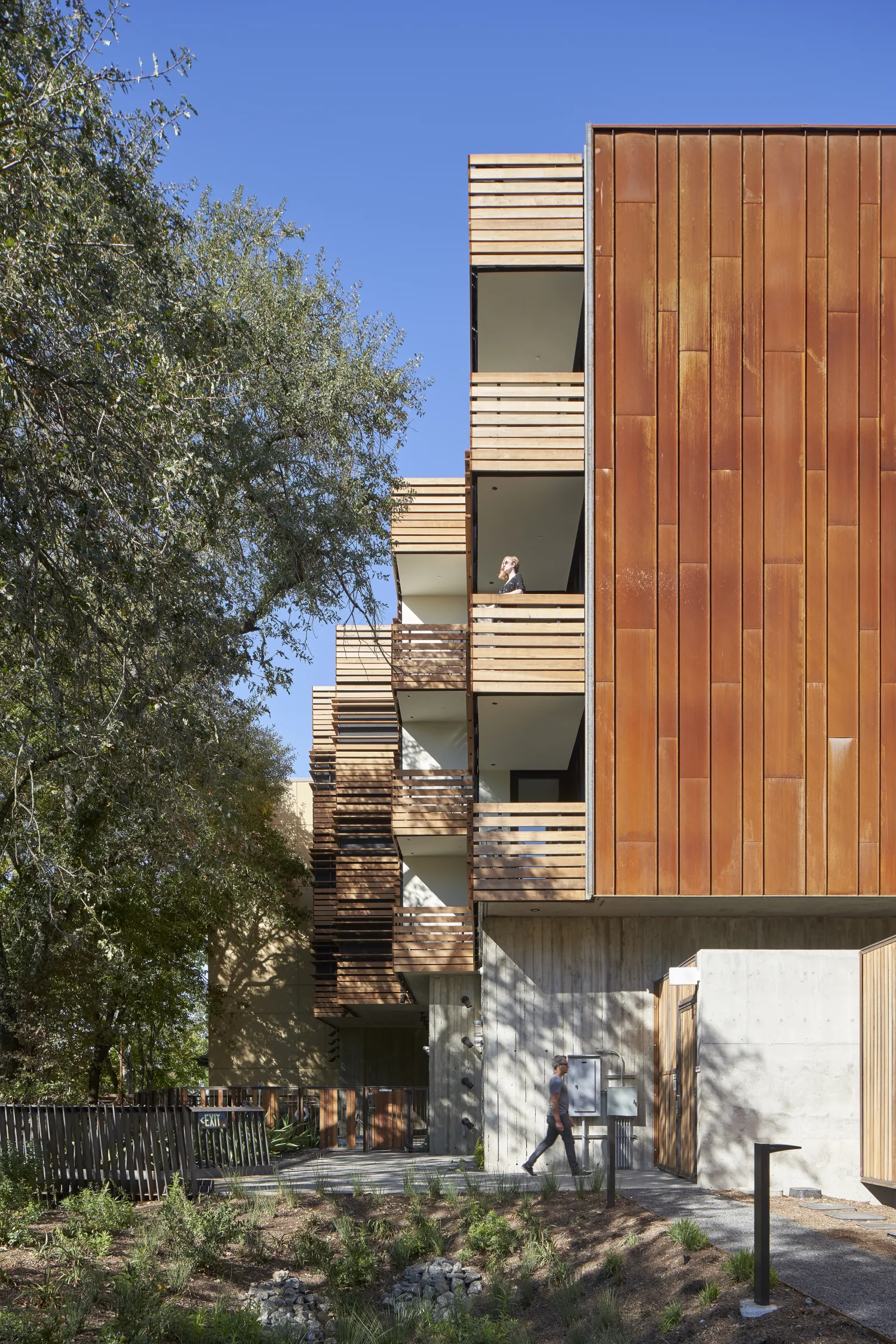 Harmon Guest House's balconies, seen in profile.