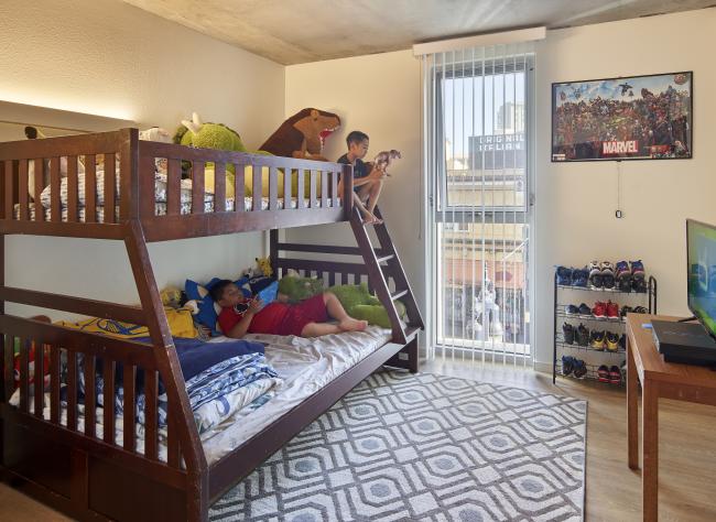 Kids bedroom in 222 Taylor Street, affordable housing in San Francisco