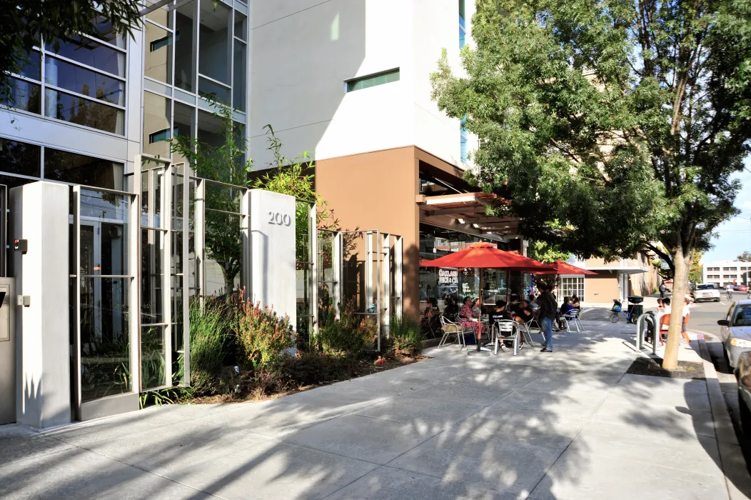 Exterior view of retail space, Oakland Juice at 200 Second Street in Oakland, California.