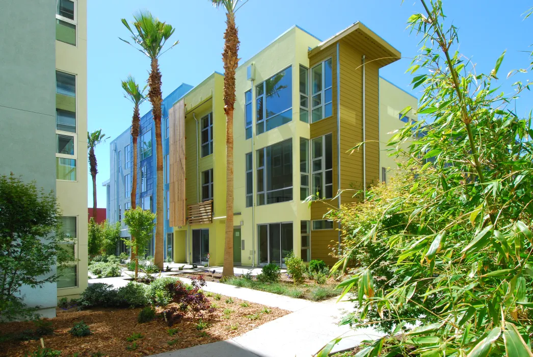 Row of townhouses exterior at Blue Star Corner in Emeryville, Ca.