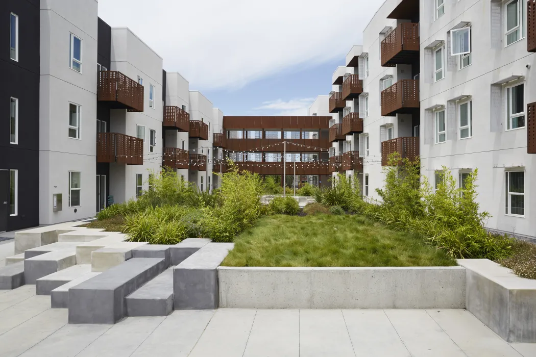 Courtyard inside Rivermark in Sacramento, Ca.