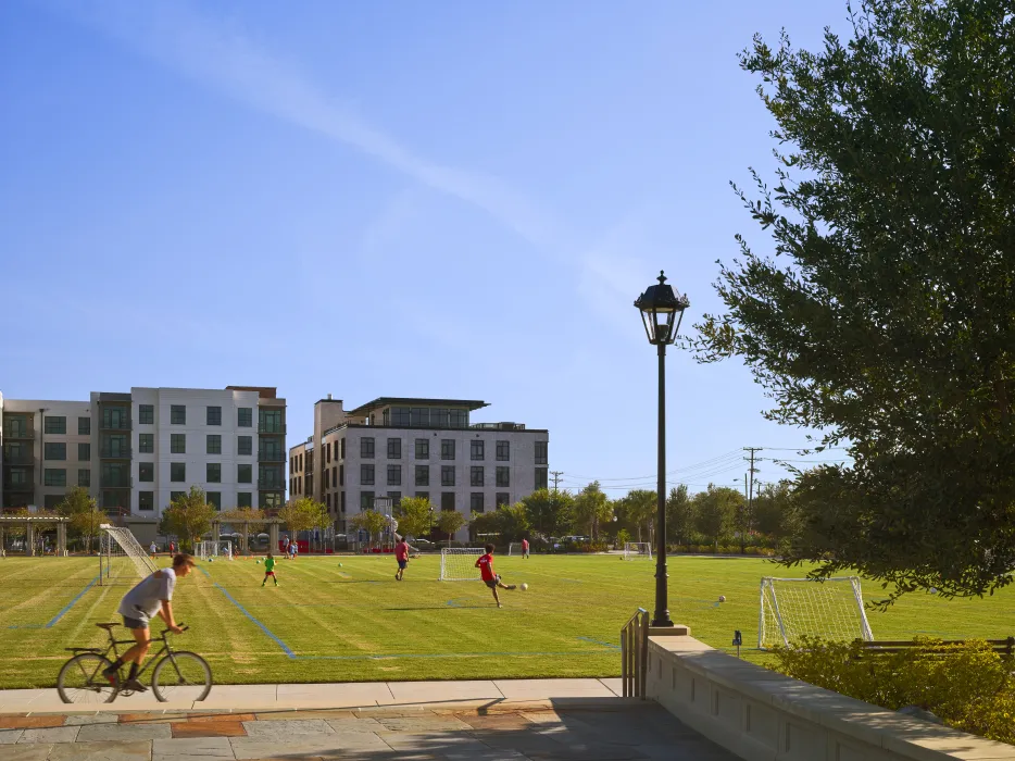 Exterior view of Williams Terrace in Charleston, SC.