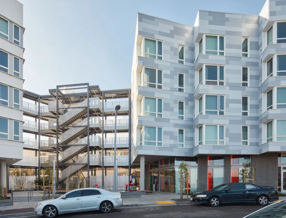 Exterior view of 901 Fairfax Avenue in San Francisco, CA.