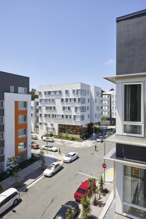 Exterior view of 901 Fairfax Avenue in San Francisco, CA.