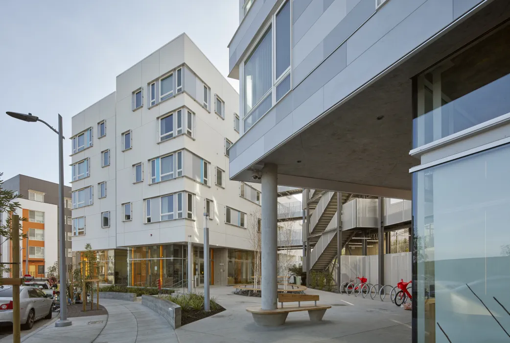 Exterior view of 901 Fairfax Avenue in San Francisco, CA.