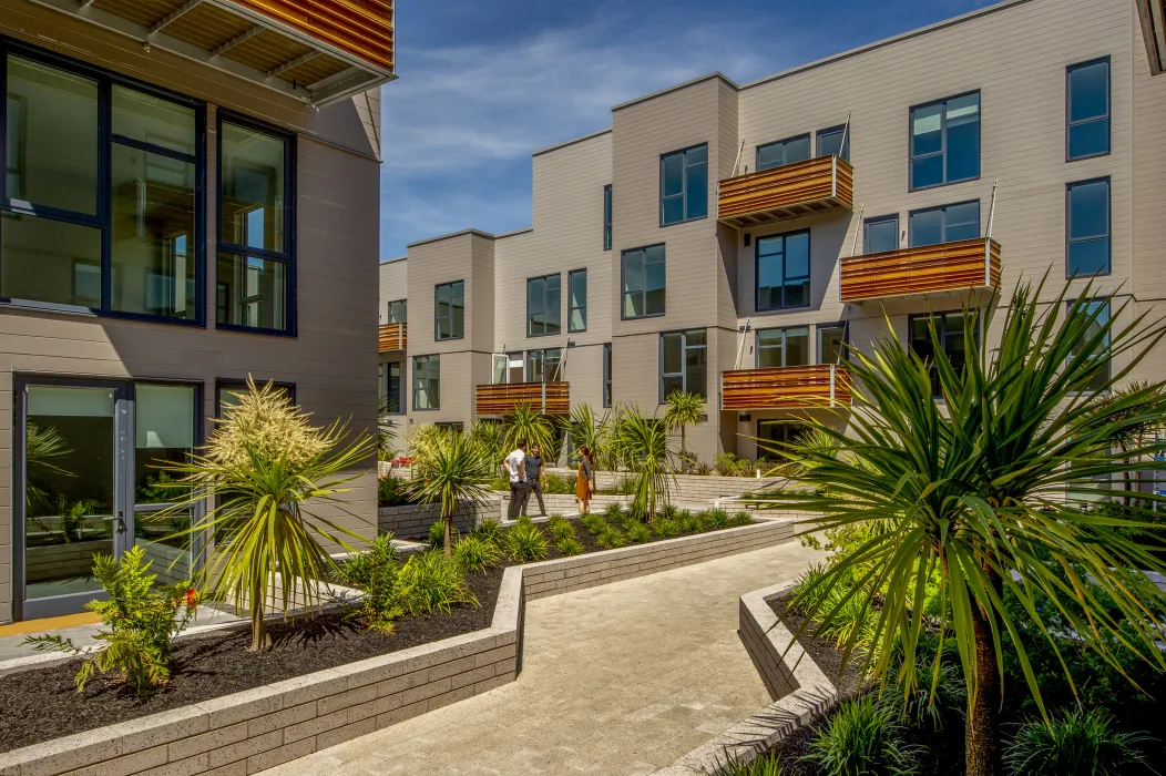 Resident community greenway at Mason on Mariposa in San Francisco.