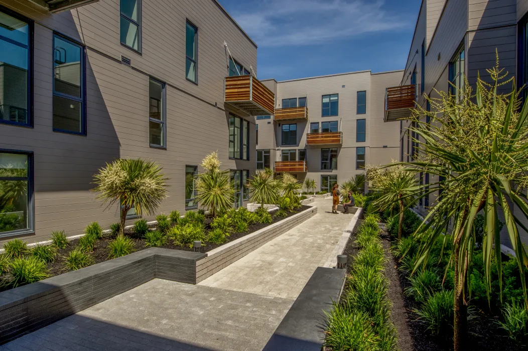 Residential greenway at Mason on Mariposa in San Francisco.