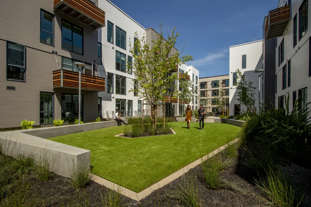 Residential green space at Mason on Mariposa in San Francisco.