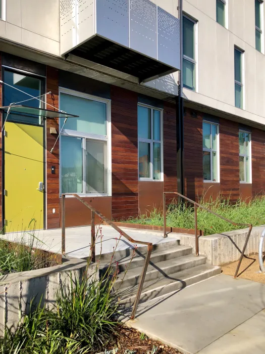 Ground level residential stoops at 855 Brannan in San Francisco.