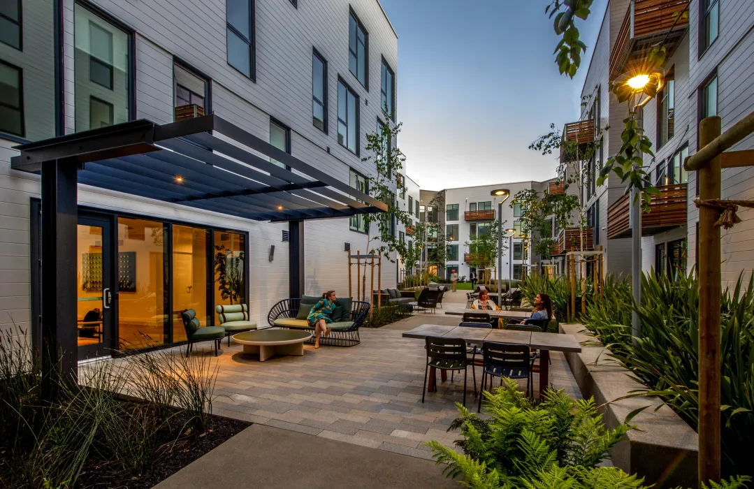 Residential patio and seating area dusk at Mason on Mariposa in San Francisco.