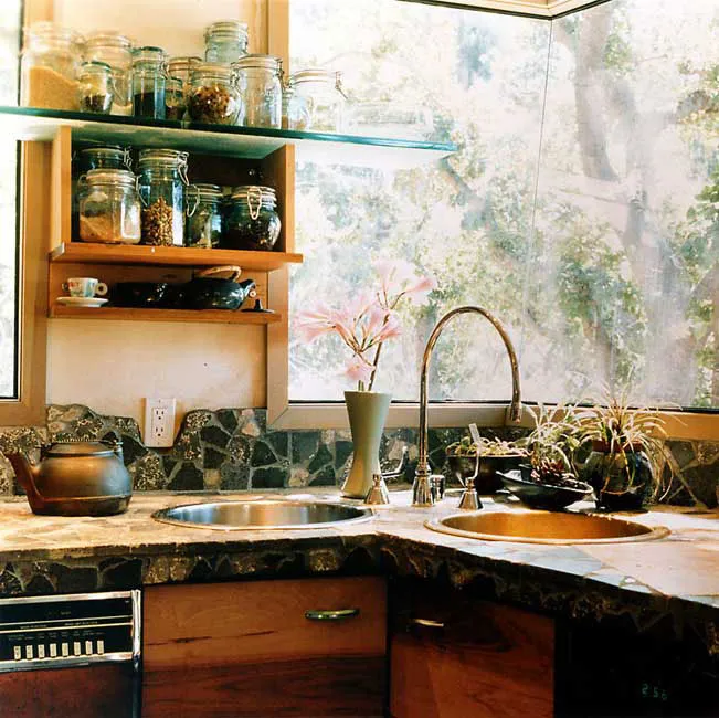 Kitchen sink inside Revenge of the Stuccoids in Berkeley, California.