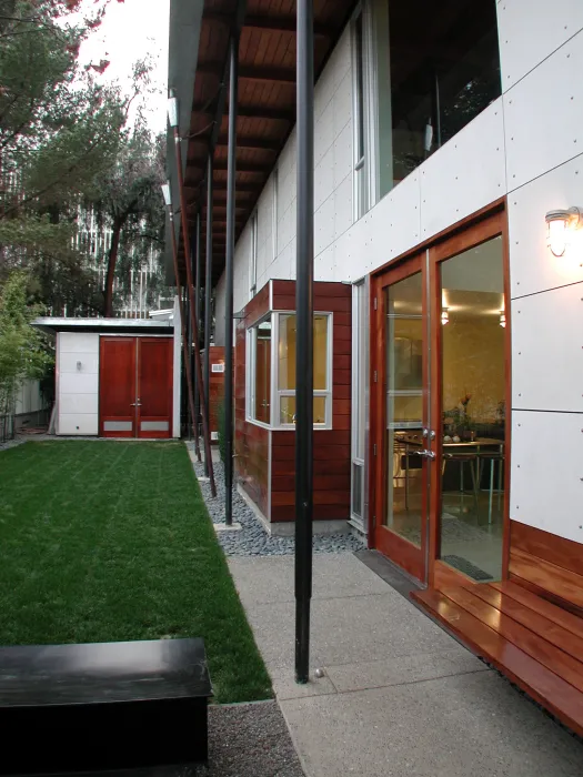 Courtyard and entrance to 310 Waverly Residence in Palo Alto, California.