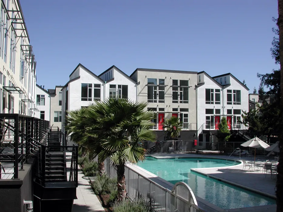 View of the pool and courtyard at Iron Horse Lofts in Walnut Creek, California.