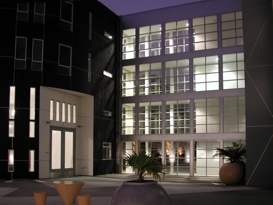 Courtyard during nighttime at 8th & Howard/SOMA Studios in San Francisco, Ca.