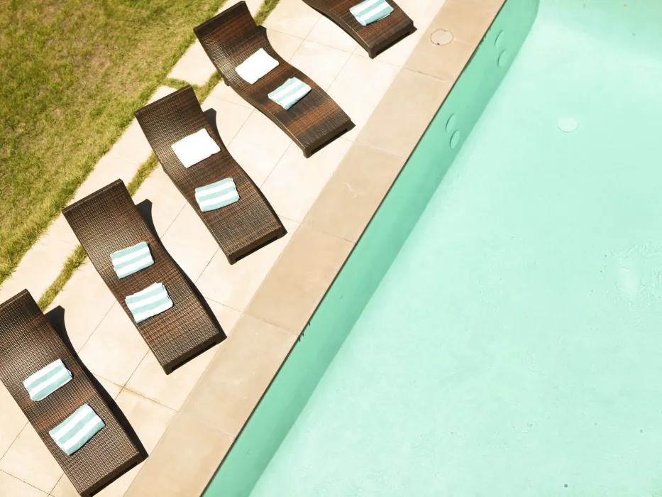 Aerial view of outdoor pool and patio at h2hotel in Healdsburg, Ca.