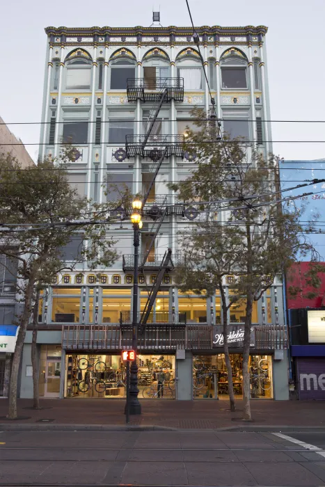 Exterior view of Huckleberry Bicycles from across the street in San Francisco.