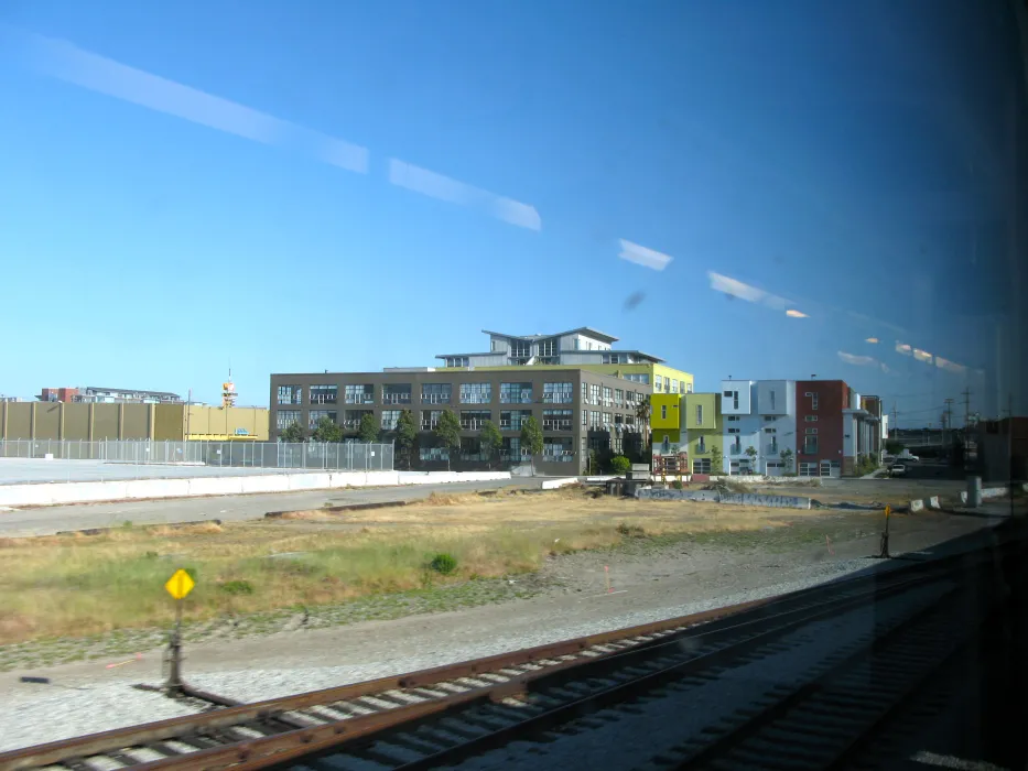 Exterior view of Blue Star Corner and 1500 Park Avenue Lofts in Emeryville, Ca.