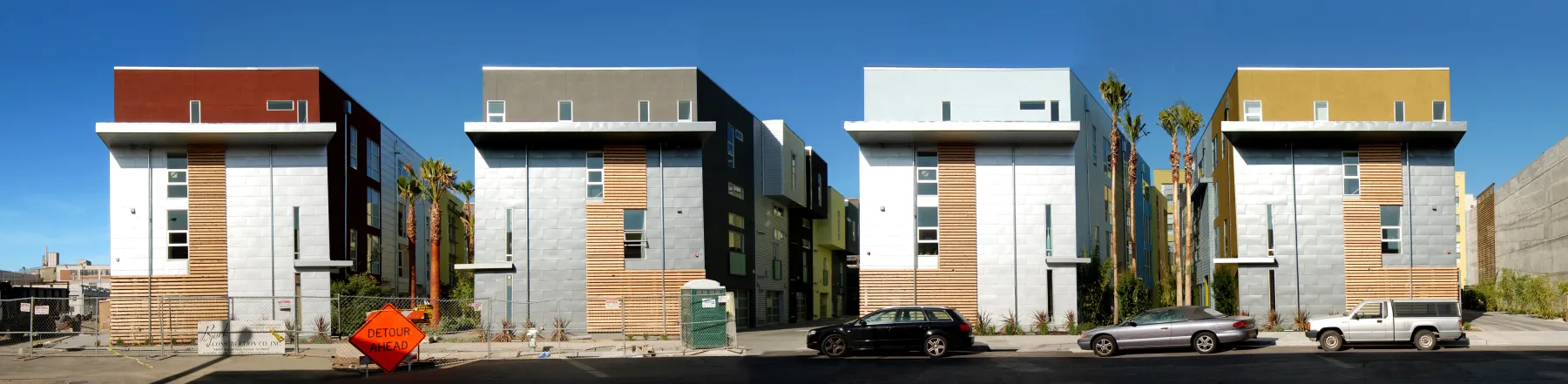 Row of the four townhomes of Blue Star Corner in Emeryville, Ca.